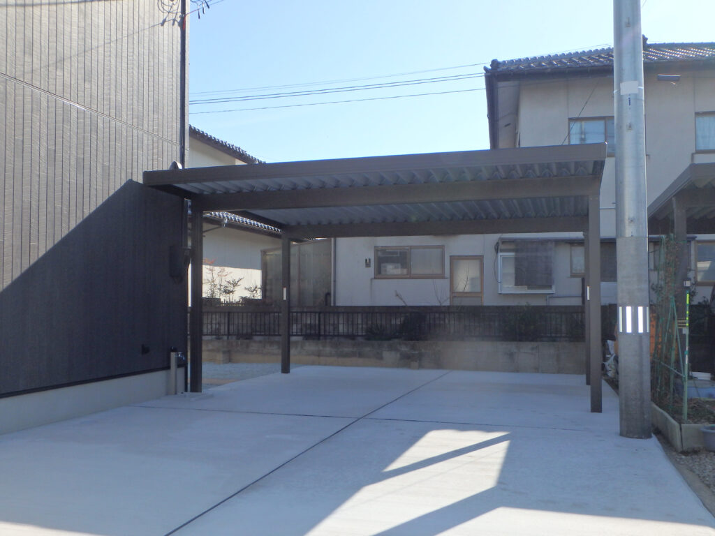 あなたの街の外構屋さん　施工事例 砂利敷き 駐車場舗装 カーポート 福島市